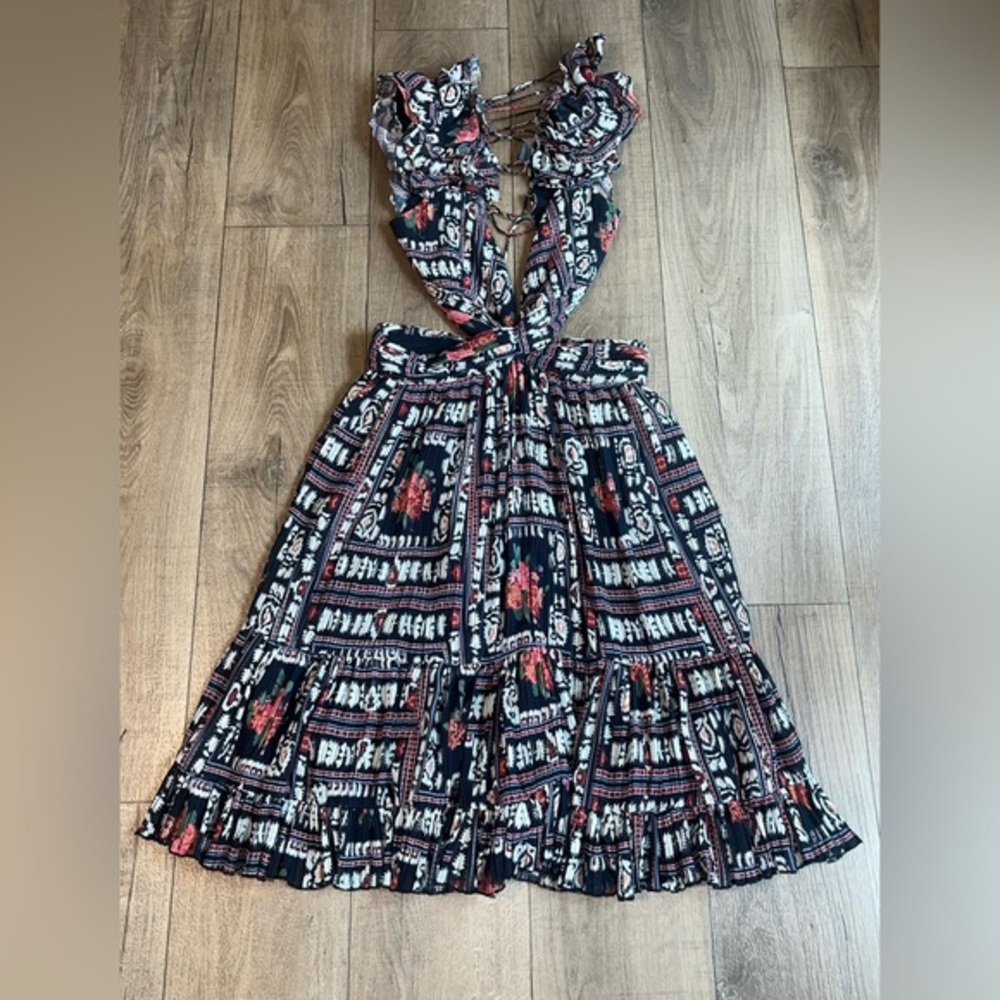 Anthropologie Let Me Be Cutout Pleated Maxi Dress Lace Up Back Medium
